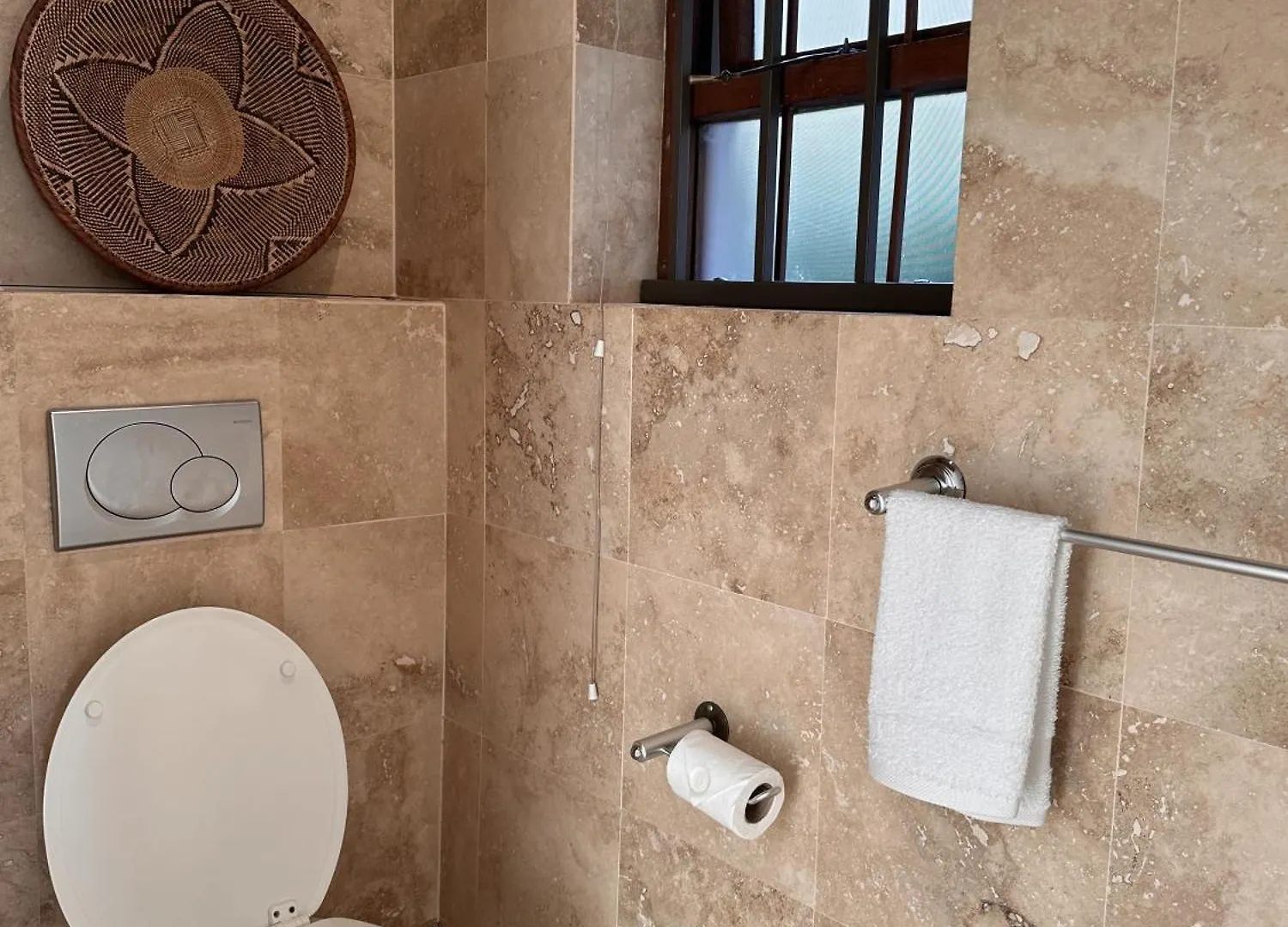 Mountain Oasis - Views, Pool, Hot Tub & Inverter Cape Town