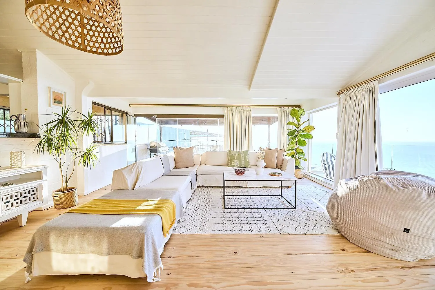 Mountain Oasis - Views, Pool, Hot Tub & Inverter Cape Town Daire